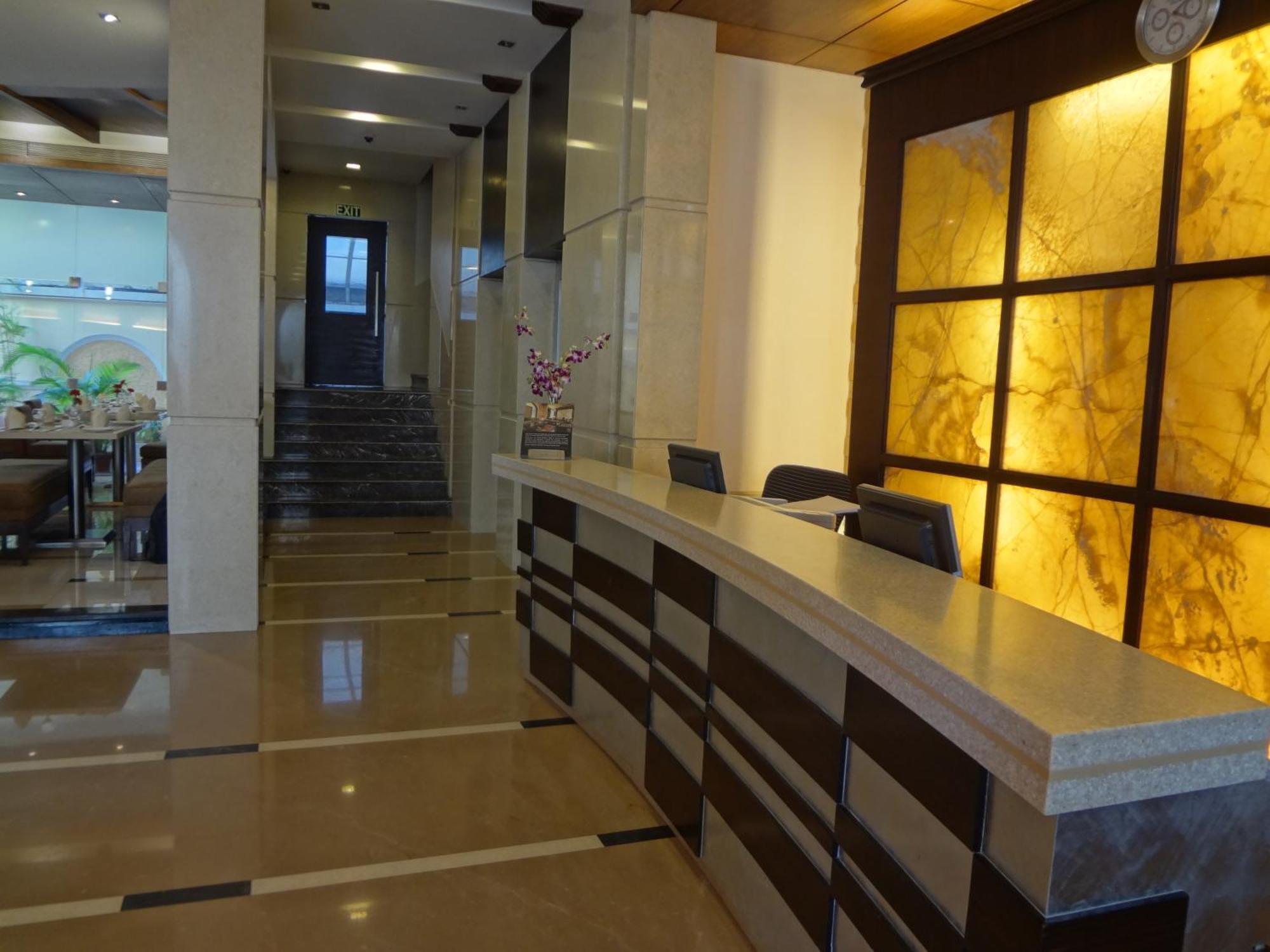 แกรนด์ เรซิเดนซี โฮเทล& เซอร์วิส อพาร์ทเม้นท์ Aparthotel มุมไบ ภายนอก รูปภาพ